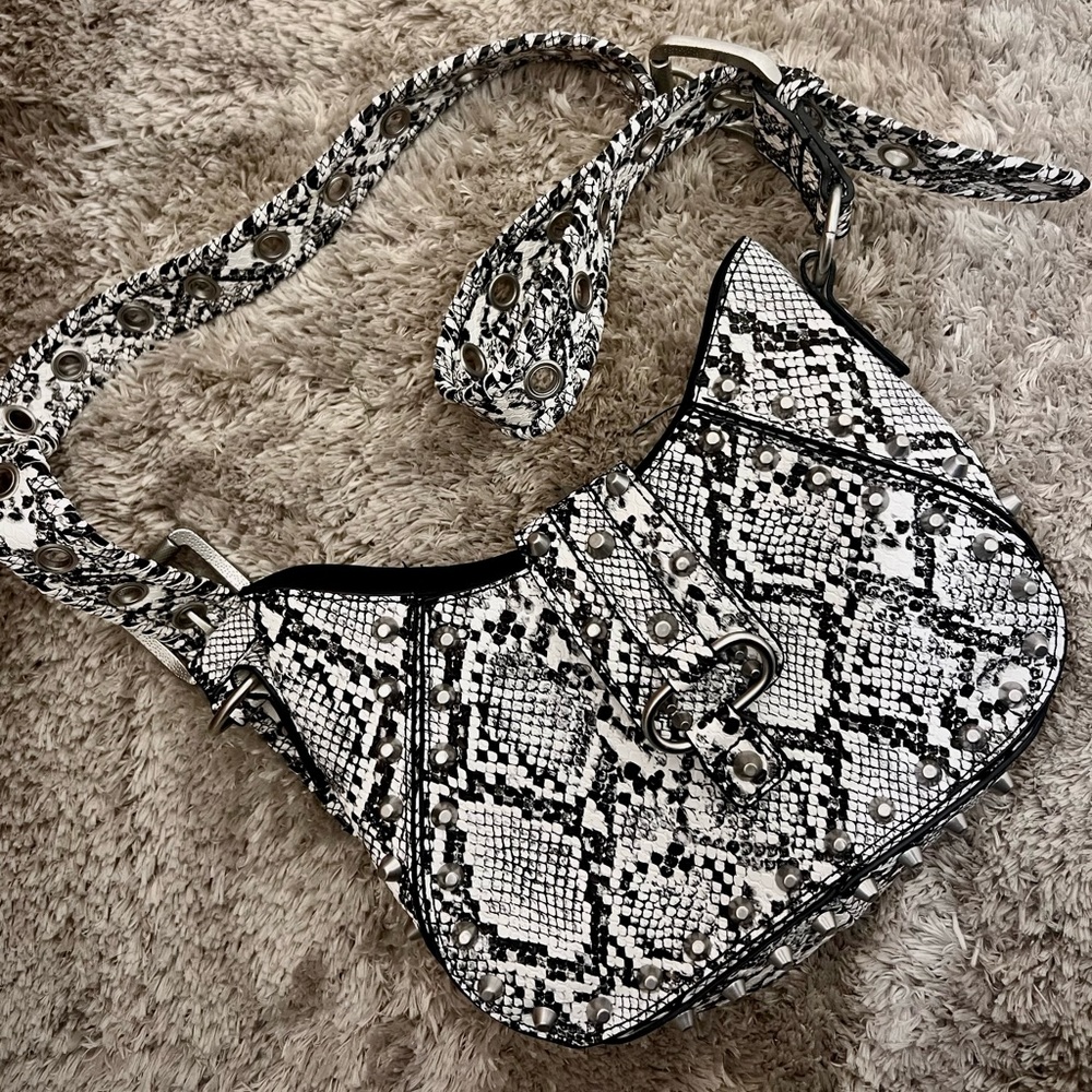 snakeskin snap close purse from urban!